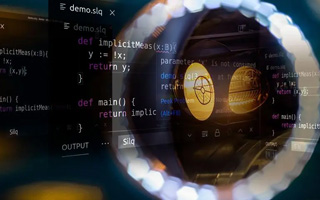 云梦 api php源码,下载的php源码怎么运行呢？